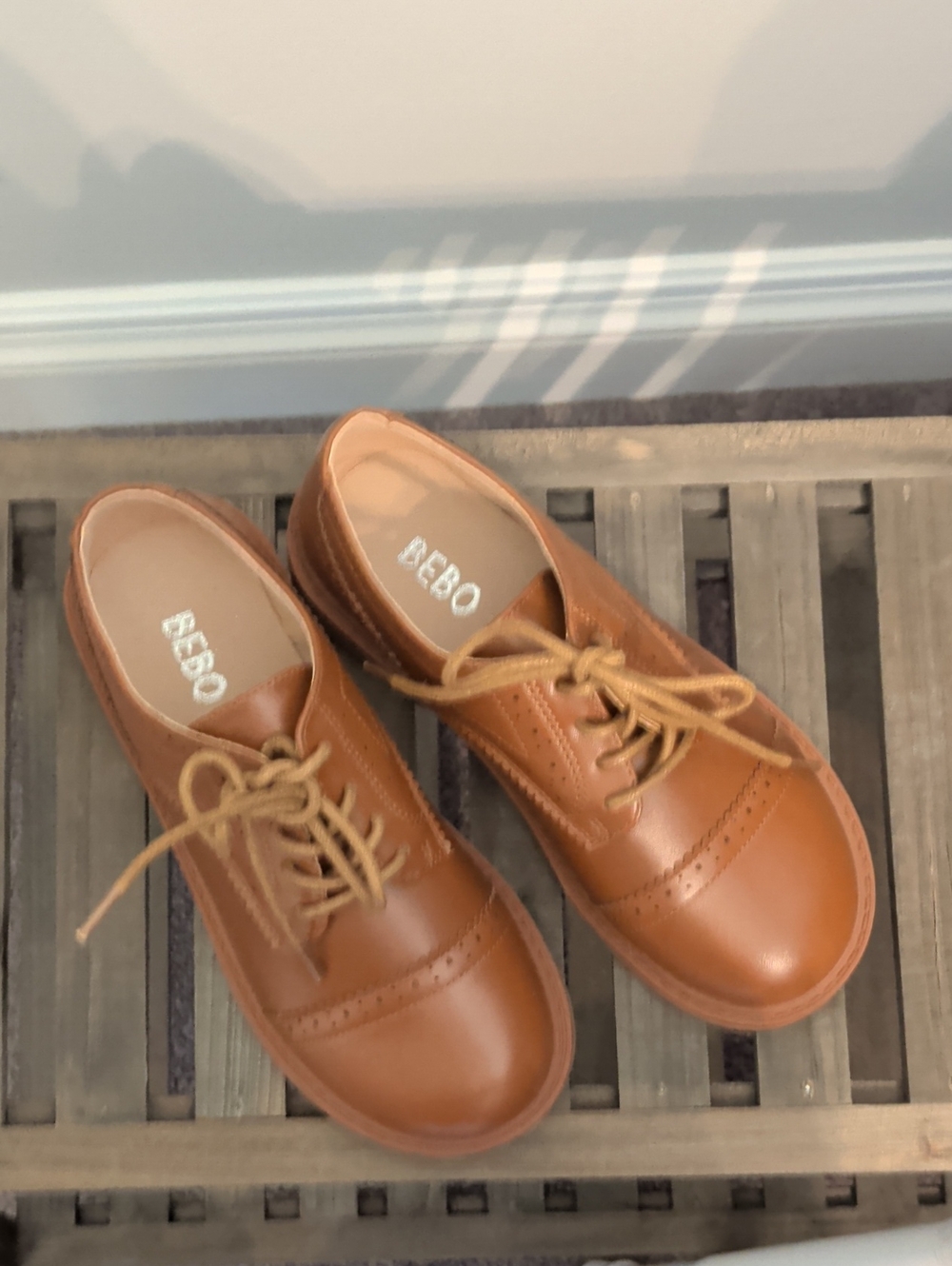 Kids' Tan Dress Oxfords - Classic Lace-Up
